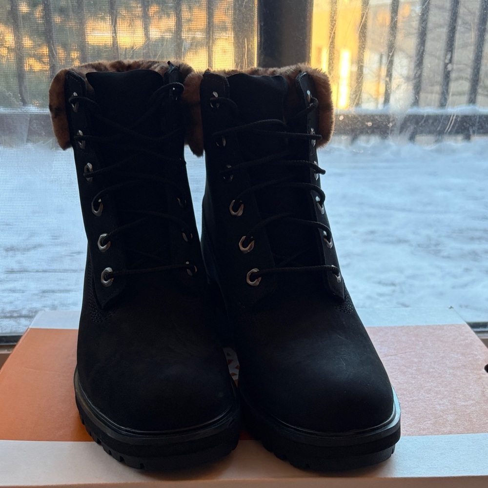 Timberland Black and Brown Fur-Lined Waterproof Women's Boots